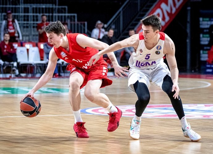 S.Lukošius sužaidė du skirtingus mačus (nuotr. Euroleague.net)