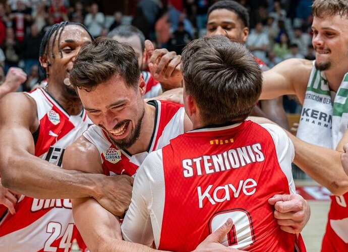 Žironos klubas švenčia pergalę