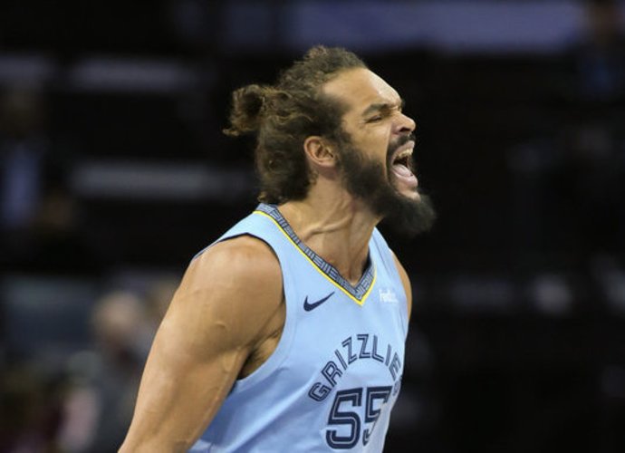 J.Noah domina NBA ekipą (Scanpix nuotr.)