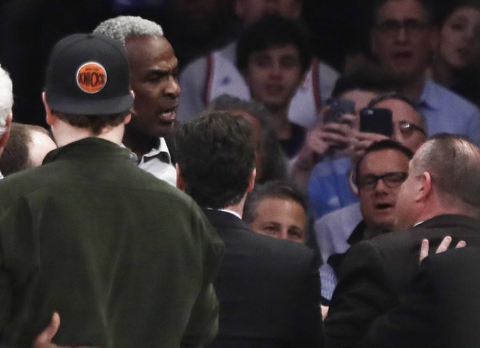 Tai buvo paskutinis Ch.Oakley apsilankymas „Knicks“ arenoje (Scanpix nuotr.)