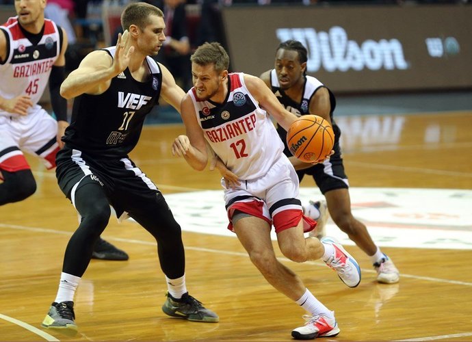Š.Vasiliauskas puikiai atakavo iš toli (FIBA Europe nuotr.)