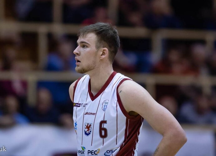 N.Giga pelnė 4 taškus