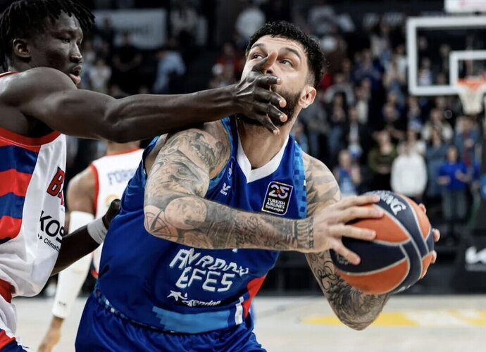 V.Poirier svariai prisidėjo prie pergalės (Euroleague.net)