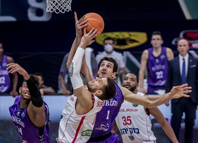 D.Sirvydis pelnė 3 taškus (FIBA Europe nuotr.)