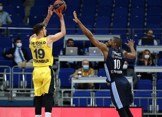 N.De Colo pelnė 24 taškus