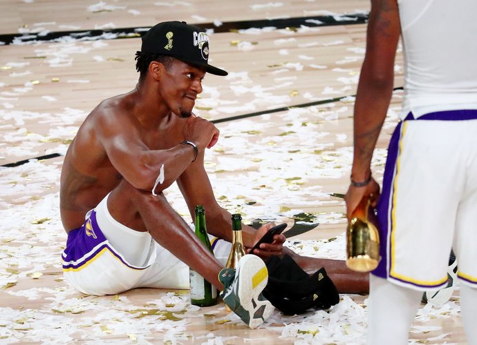 R.Rondo iškovojo antrą NBA titulą savo karjeroje (Scanpix nuotr.)