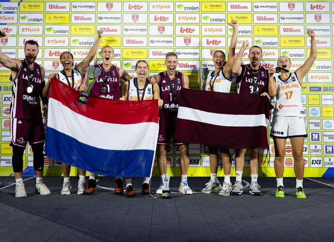 Latviai triumfuoja (FIBA nuotr.)