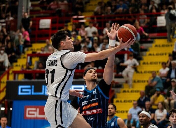 A.Calzavara taps Milano klubo nariu