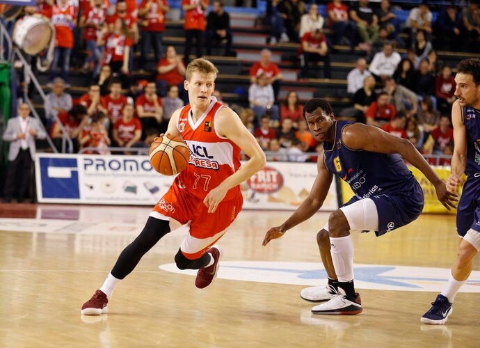 J.Gintvainis žaidžia pirmą sezoną „Liga Endesa“ pirmenybėse