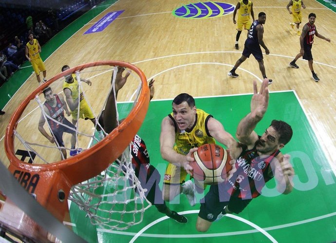 J.Mačiulis prastai atakavo krepšį (FIBA Europe nuotr.)