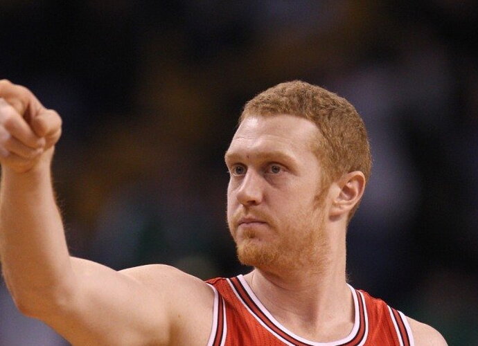B.Scalabrine'as ir vėl apsivilks krepšinio marškinėlius (Scanpix nuotr.)