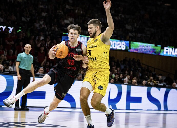 R.Giedraičiui mačas prieš „Rytą“ baigėsi itin skaudžiai (FIBA nuotr.)