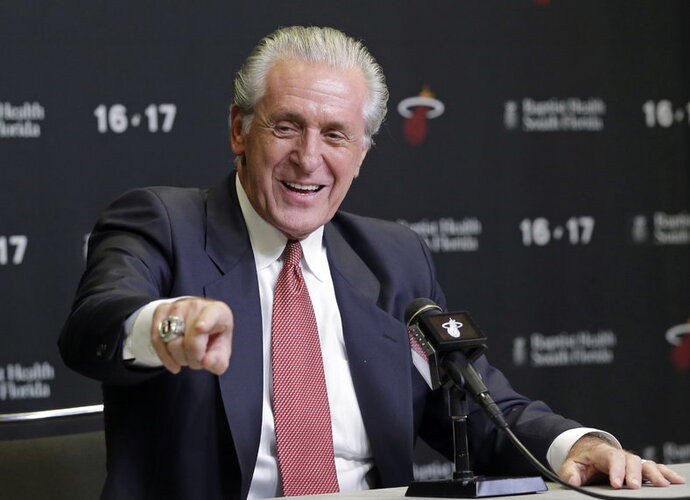P.Riley sulaukė NBA baudos (Scanpix nuotr.)