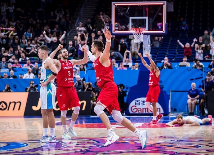 M.Ponitka pelnytai džiaugiasi pergale (FIBA Europe nuotr.)
