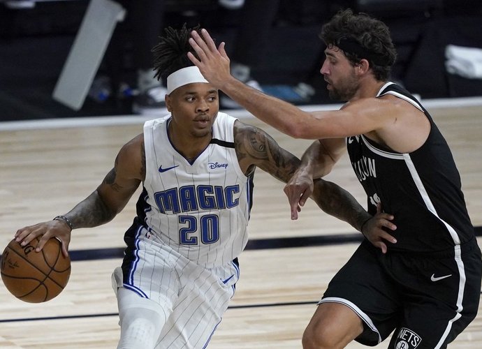 Orlando komanda iškovojo ketvirtą pergalę iš eilės (Scanpix nuotr.)