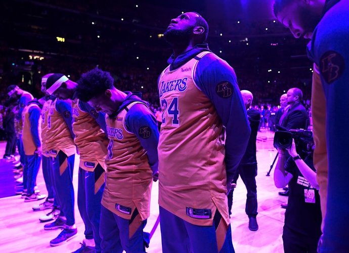 „Lakers“ nariai buvo šoke (Scanpix nuotr.)
