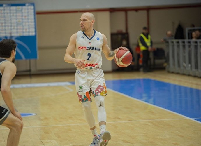 D.Bičkauskis keliasi į Jonavą (FIBA Europe nuotr.)