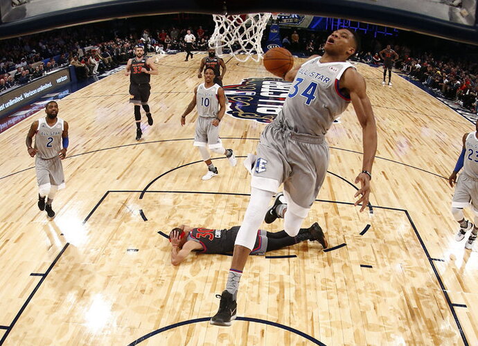 „Bucks“ net nežada klausytis jokių pasiūlymų dėl G.Antetokounmpo (Scanpix nuotr.)