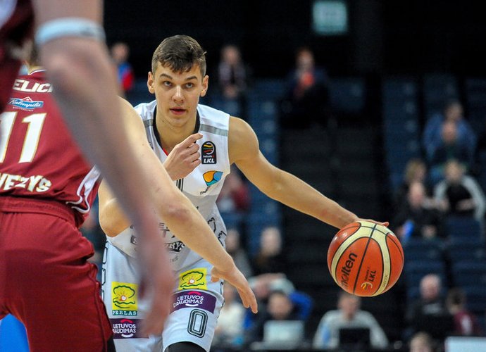 D.Sirvydis taip pat nederamai šventė MVP titulą (Josvydas Elinskas, Fotodiena.lt)