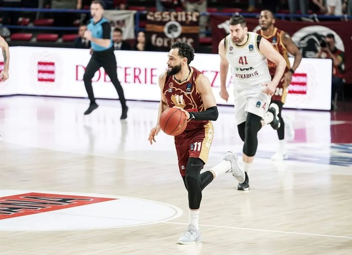 T.Ennisas keliasi į Eurolygą (Euroleague.net)
