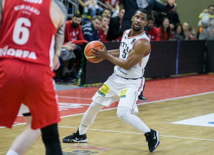 LKL iš arčiau supažindino su D.Needhamu (BNS nuotr.)