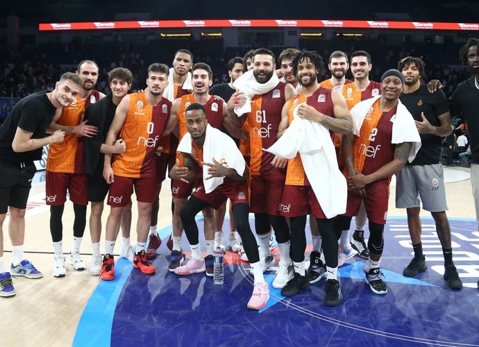„Galatasaray“ triukšmingai laimėjo
