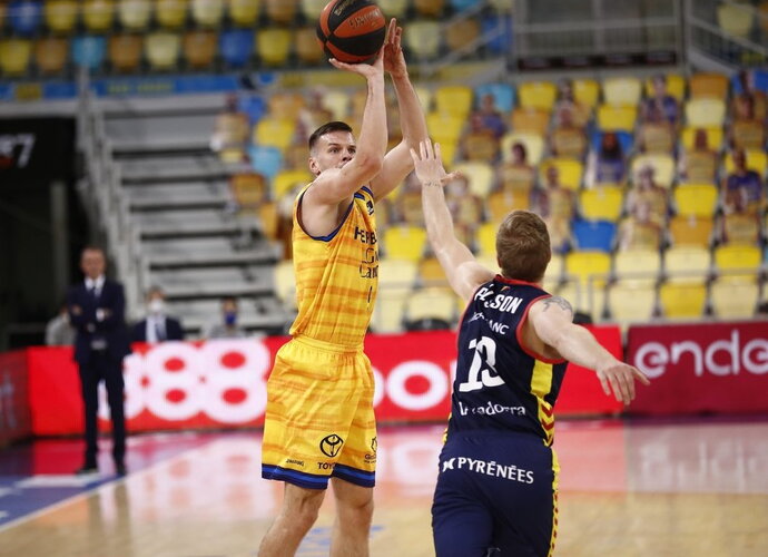 T.Dimša atakavo dažnai, bet ne itin taikliai