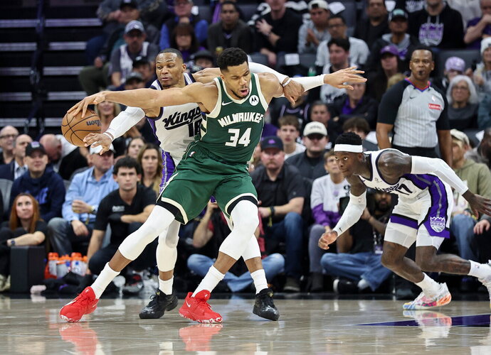 G.Antetokounmpo fiksavo dvigubą dublį (Scanpix nuotr.)