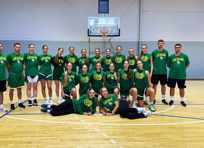 16-mečių rinktinė ruošiasi Europos čempionatui (LKF nuotr.)