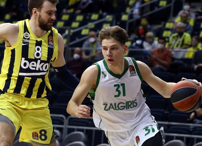 R.Jokubaitis sugebėjo pelnyti 8 taškus (Euroleague.net)