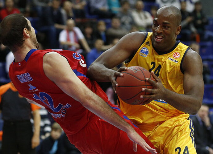 A.Traore žais Prancūzijos čempionų komandoje (Scanpix nuotr.)