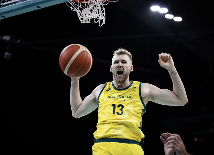 Kovos prasidėjo australų pergale (FIBA nuotr.)
