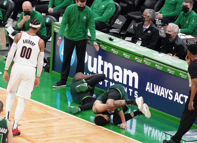 Bostono klubui fatališkai nepasisekė (Scanpix nuotr.)