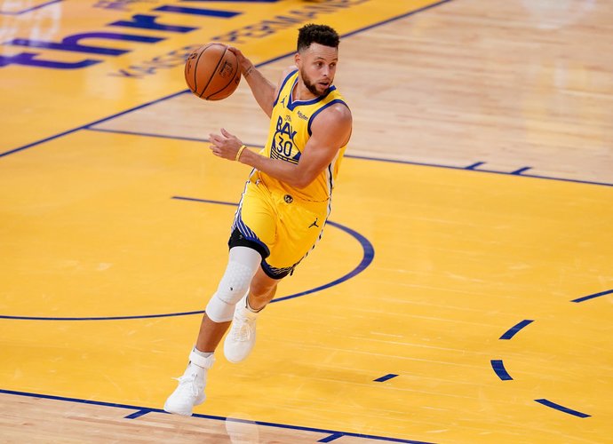 S.Curry įmetė net 41 tašką (Scanpix nuotr.)