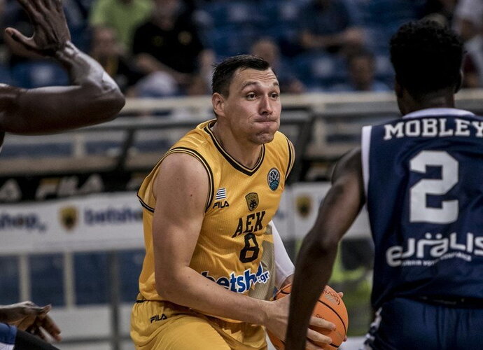 J.Mačiulis žaidė 15 minučių (FIBA nuotr.)