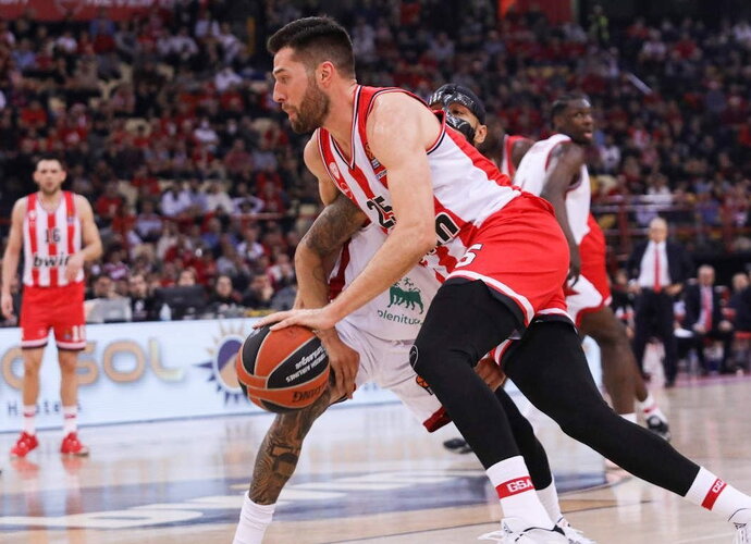 A.Petersas lieka Pirėjuje (Euroleague.net)