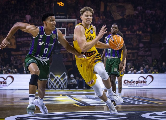 M.Kuzminskas galbūt galėtų žaisti sostinėje? (FIBA nuotr.)