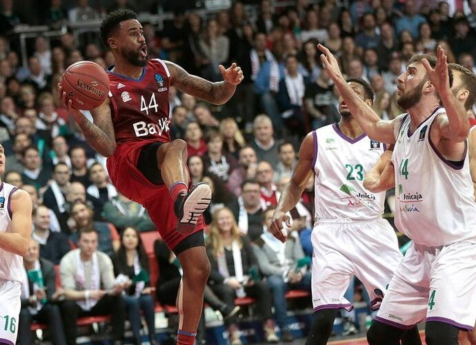 B.Tayloras pelnė 19 taškų