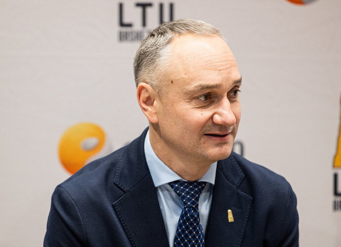 M.Balčiūnas apžvelgė pusmečio darbus (BNS nuotr.)