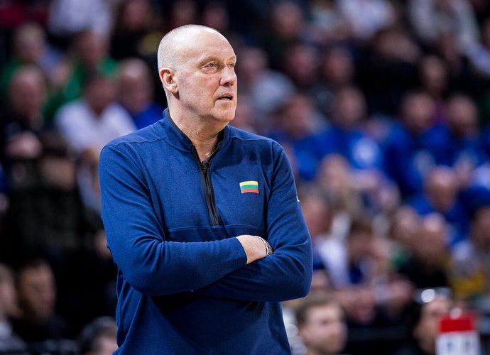 R.Kurtinaitis kreipėsi į visuomenę (Foto: Rokas Lukoševičius)