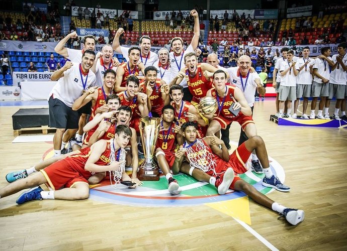Ispanai triumfavo vos po trejų metų pertraukos (FIBA Europe nuotr.)