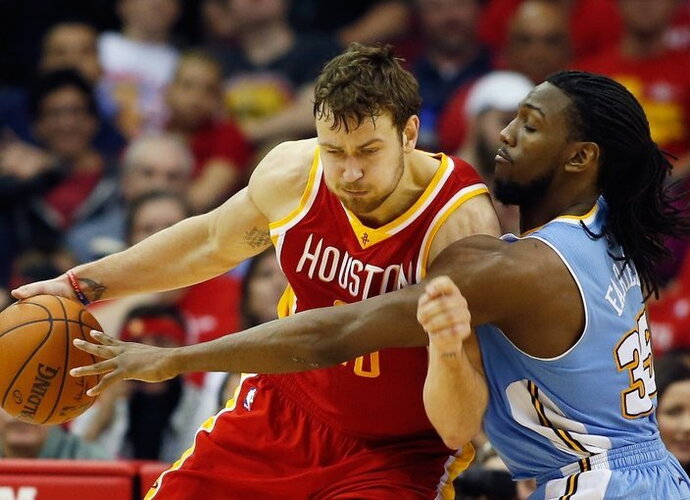„Rockets“ viceprezidentas žada D.Motiejūnui svarbų vaidmenį NBA atkrintamosiose (Scanpix nuotr.)