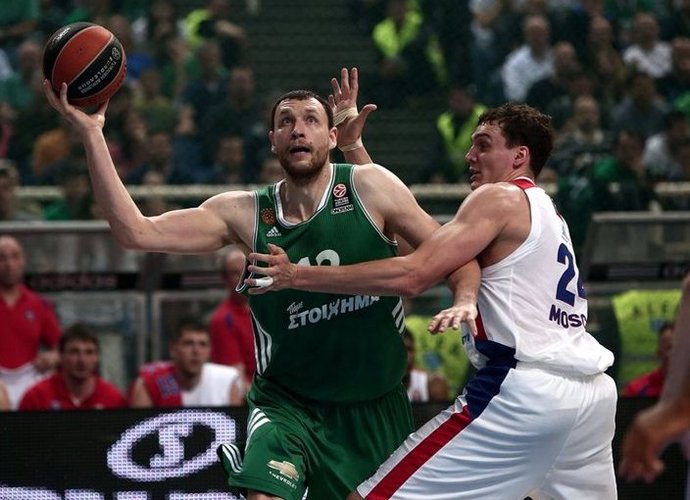 „Panathinaikos“ ir CSKA dėl vietos ketvirtfinalyje kovojo ir pernai (Scanpix nuotr.)