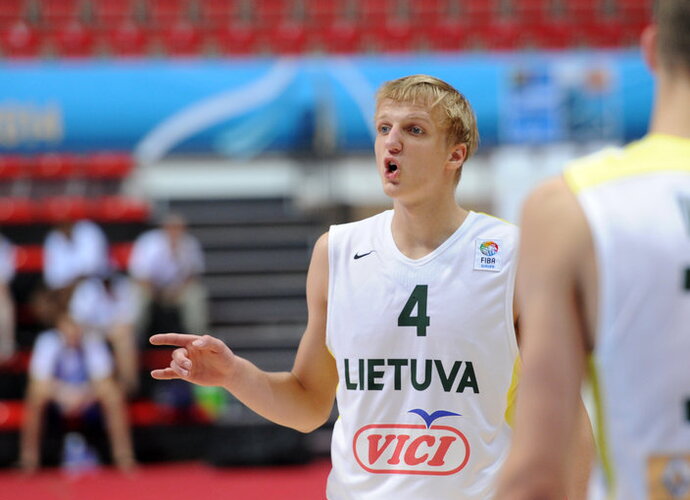 J.Švambaris pelnė 12 taškų (FIBA Europe nuotr.)