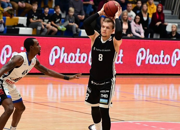 A.Veličkos pasirodymo pergalei nebuvo gana