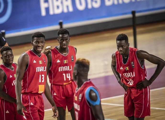 Malis nukeliavo iki pat finalo (FIBA nuotr.)