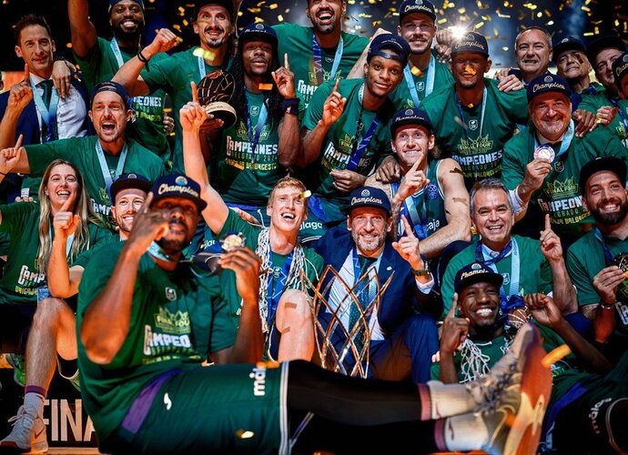 „Unicaja“ laimėjo titulą (FIBA nuotr.)