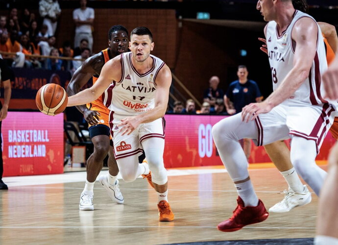 R.Lomažas žaidė solidžiai (FIBA nuotr.)