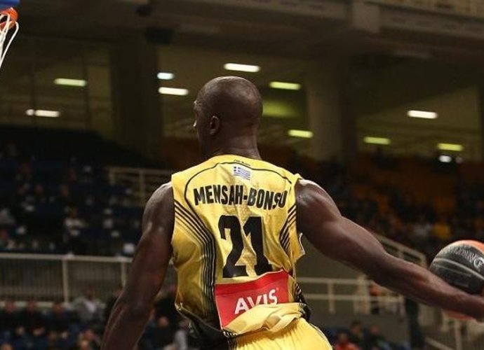 P.Mensah-Bonsu teigia, kad draudžiamų preparatų gavo NBA klube (Scanpix nuotr.)