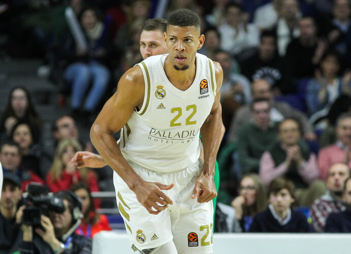 W.Tavaresas mato tris Eurolygos ekipas, kurios galėtų varžytis su NBA klubais (Scanpix nuotr.)